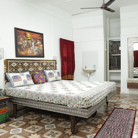 Prag View Heritage Homestay ภุช ภายนอก รูปภาพ
