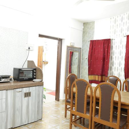 Prag View Heritage Homestay ภุช ภายนอก รูปภาพ