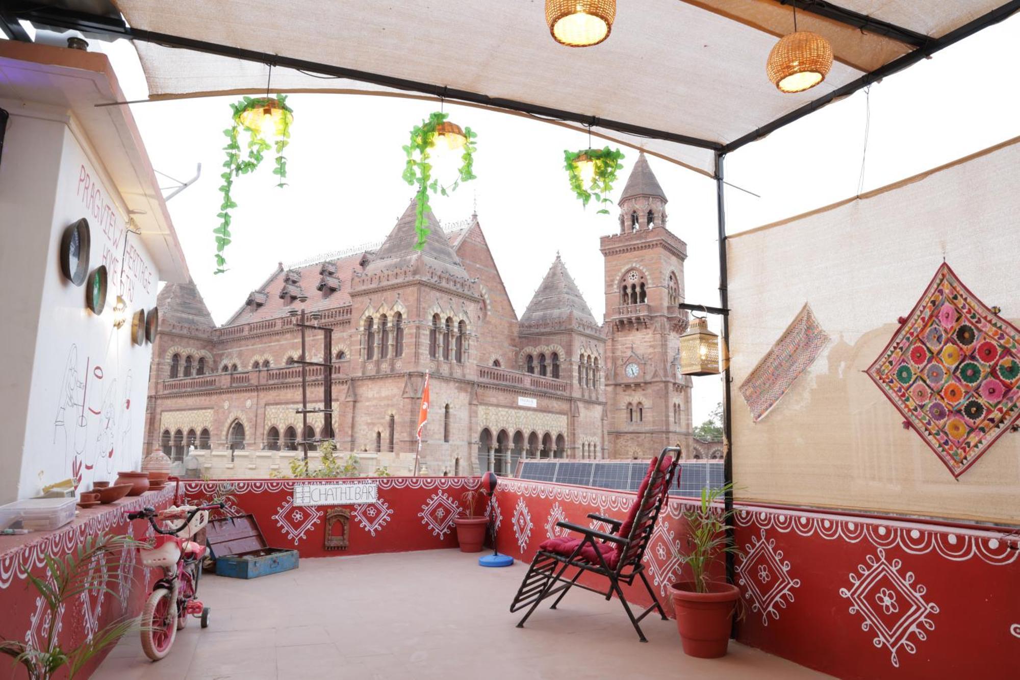 Prag View Heritage Homestay ภุช ภายนอก รูปภาพ