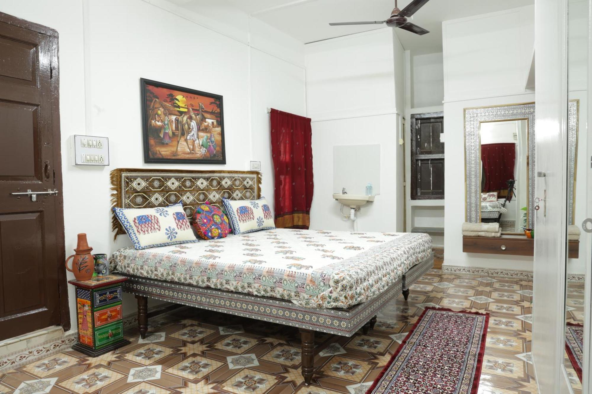 Prag View Heritage Homestay ภุช ภายนอก รูปภาพ