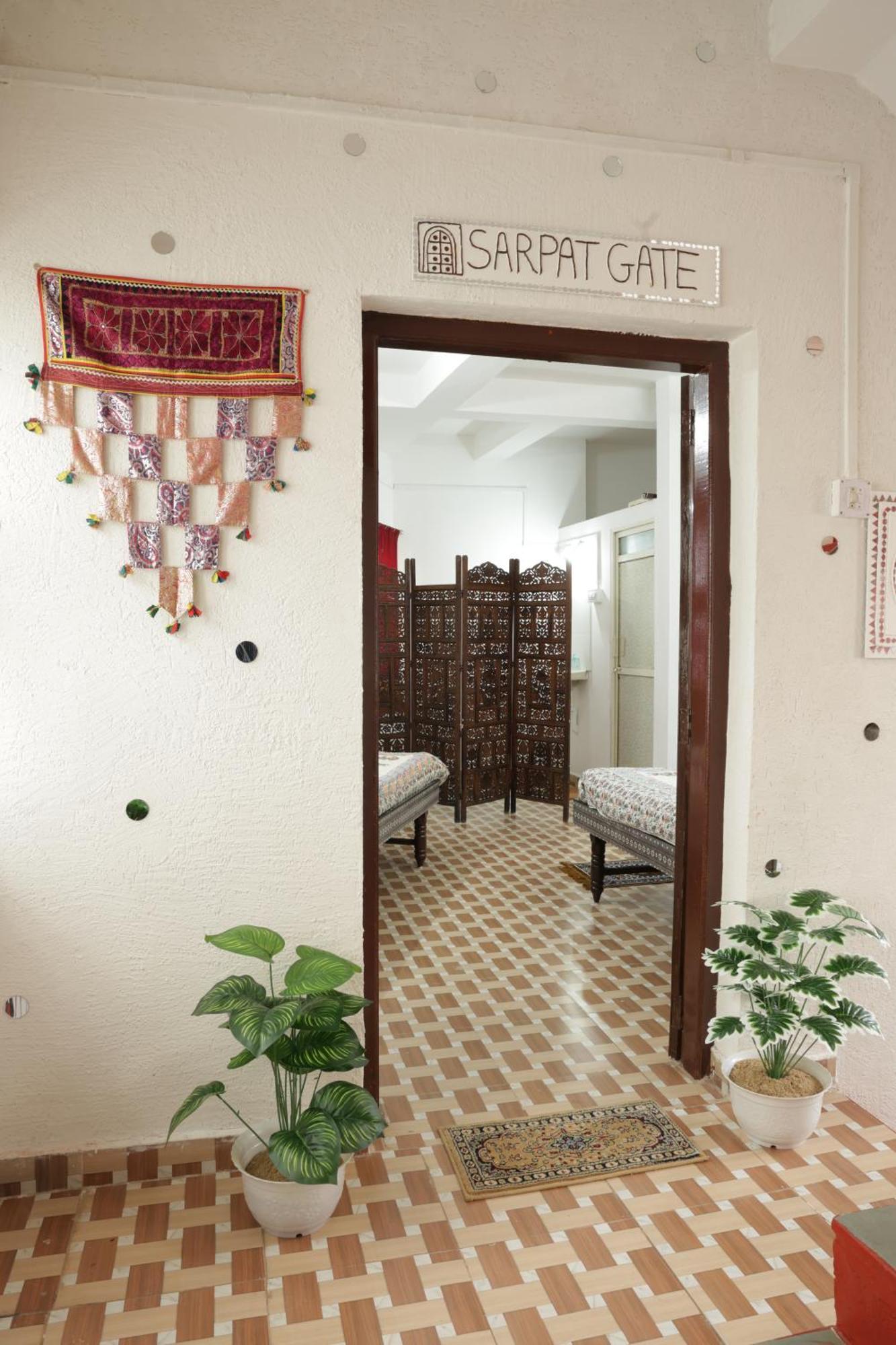 Prag View Heritage Homestay ภุช ภายนอก รูปภาพ