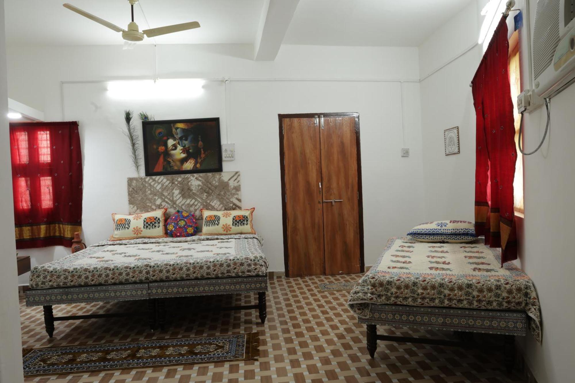 Prag View Heritage Homestay ภุช ภายนอก รูปภาพ