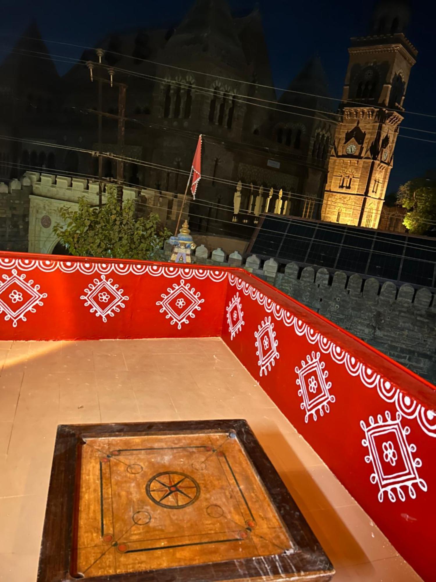 Prag View Heritage Homestay ภุช ภายนอก รูปภาพ